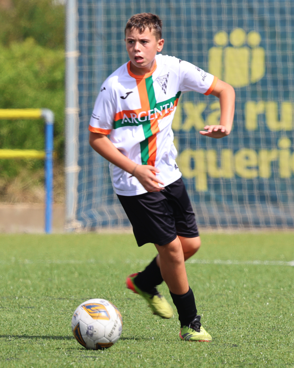 HUGO MOLÉS